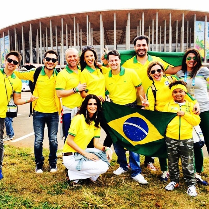 A su llegada al estadio.