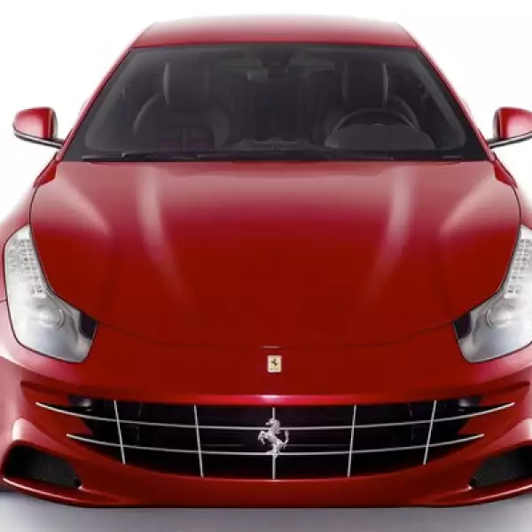 “Este modelo representa la nueva  etapa en la automotriz, nuestros diseños llevados a la máxima expresión”, dice Ferrari a través de su comunicado de prensa