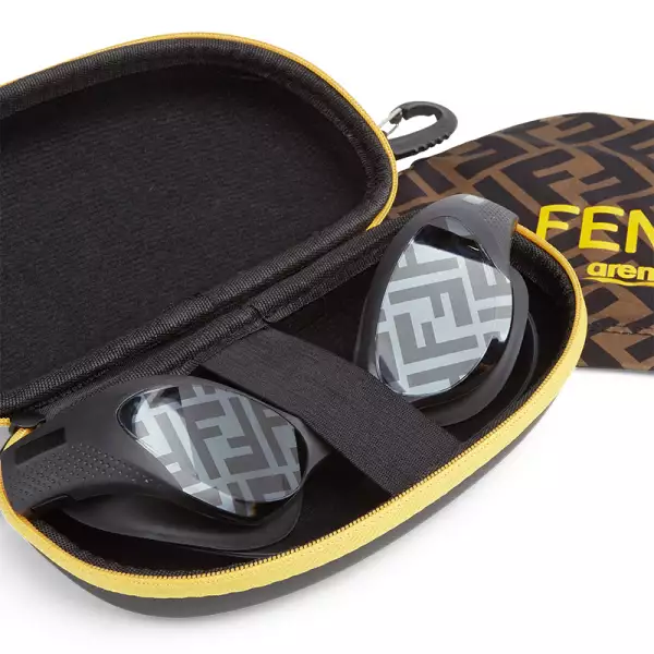 Foto: Fendi, Fendi x Arena