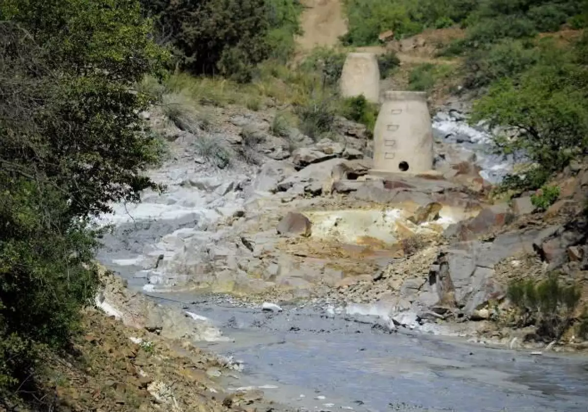 Derrame de �cido de minera en Sonora