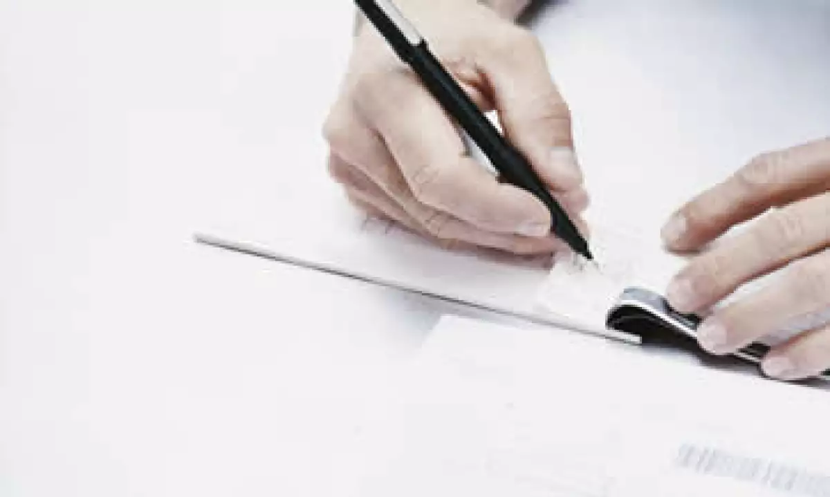 Los problemas con cheques aún figuran entre los 10 principales motivos de controversias presentadas en Condusef. (Foto: Thinkstock)