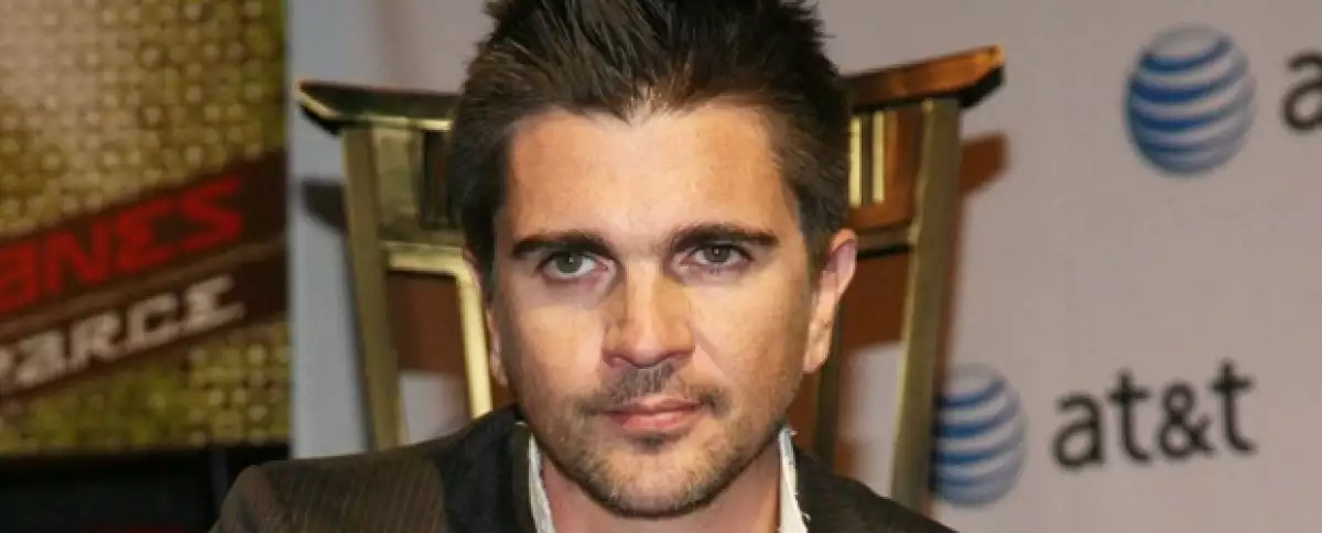 Juanes tiene 38 años.