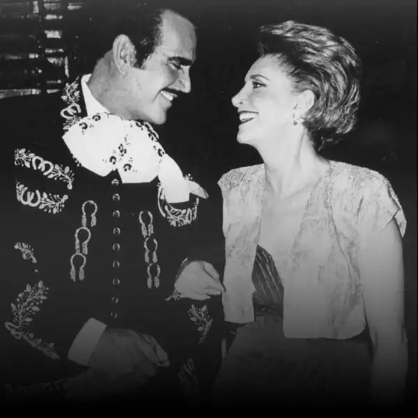 Vicente Fernández y doña Cuquita.