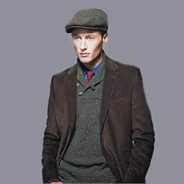 El cuello con botones ocultos, novedoso para Thomas Pink, proporciona la forma perfecta para el cuello que siempre se queda en su lugar.