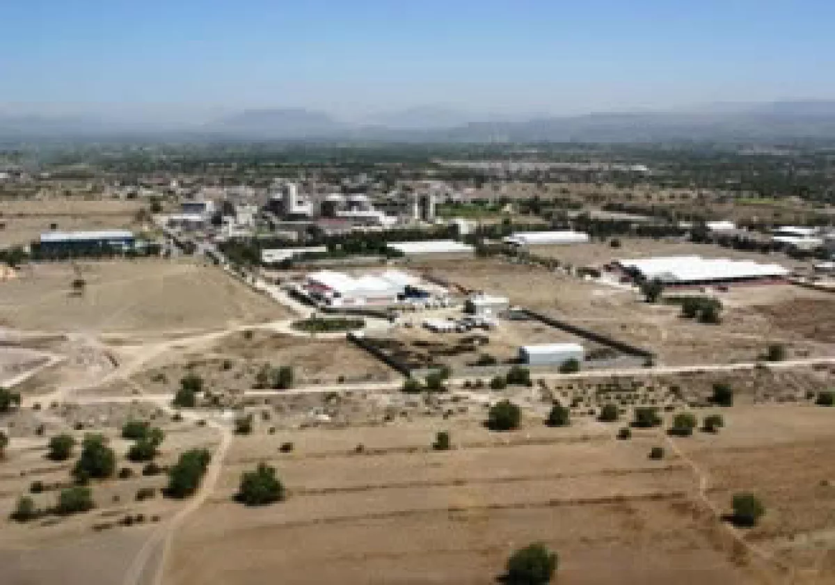 Pemex espera que la refinería ubicada en Tula, Hidalgo, comience a operar en 2015. (Foto: Especial)