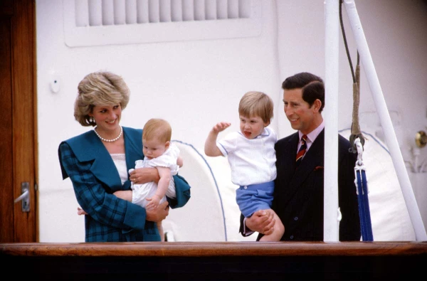 princesa Diana, príncipe Harry, príncipe Carlos, príncipe William