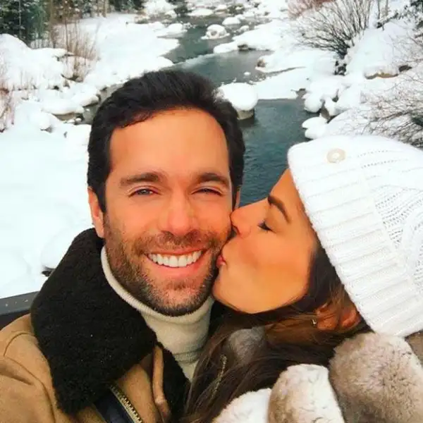 El amor entre ellos surgió de la manera menos esperada. Aunque ya se conocían, fue en Paris Fashion Week donde ocurrió el flechazo.