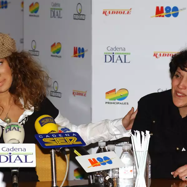 Jennifer Lopez Promotes "Maid In Manhattan" In Spain