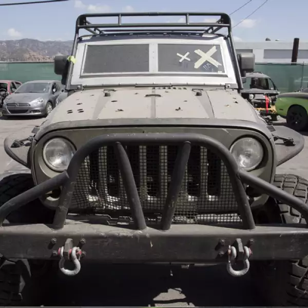 Jeep Wrangler (Universal)