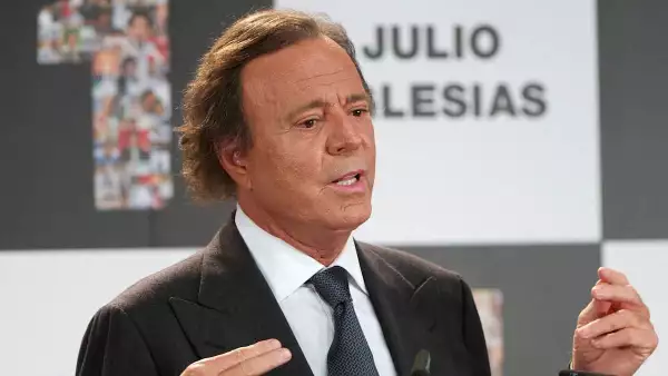 julio-iglesias.jpg
