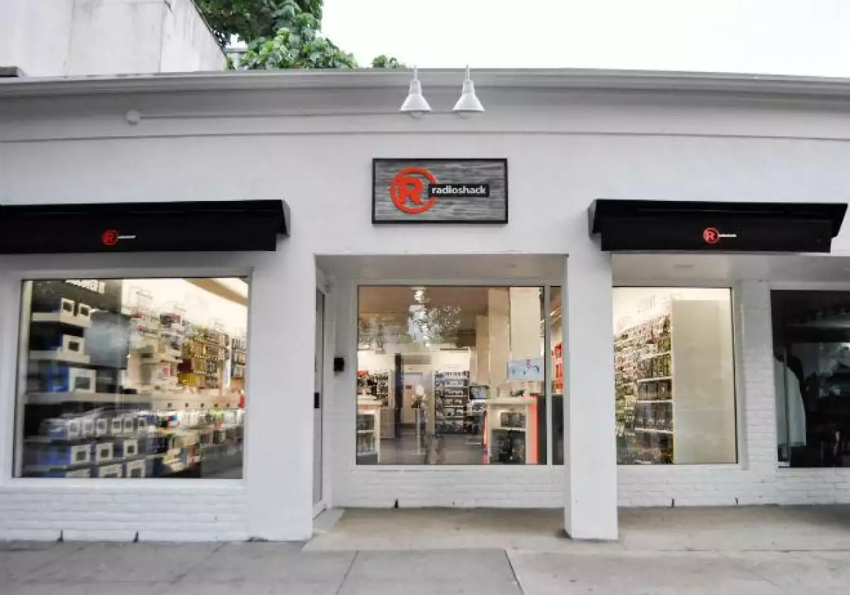 RadioShack Concept Store