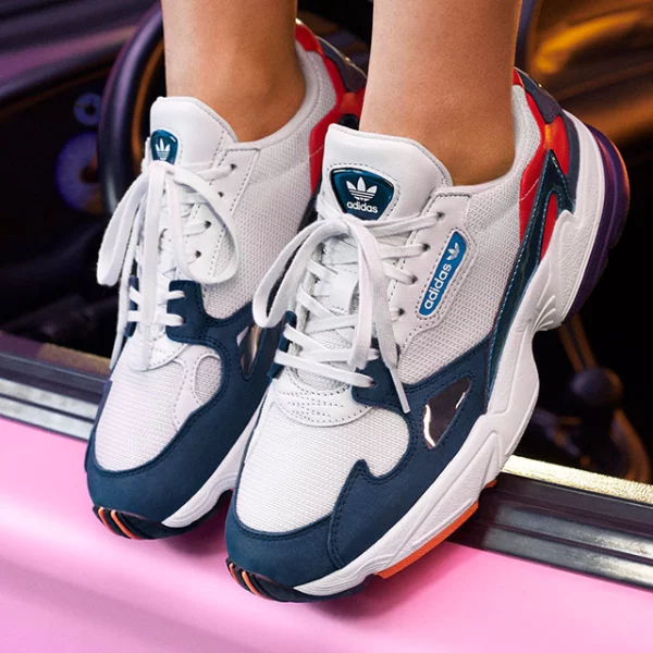 Adidas Falcon