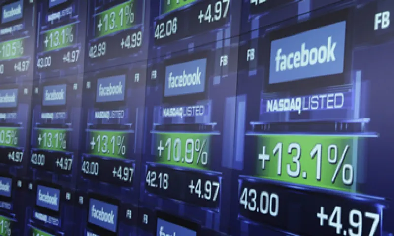 El volumen de transacciones de Facebook estableció un nuevo récord para el debut de una empresa en Estados Unidos. (Foto: AP)