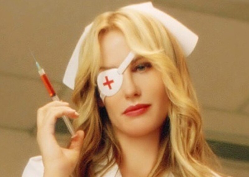 Malhumorada pero siempre amable con `Bill´esta letal rubia le hace la vida imposible a Uma Thurman en Kill Bill.