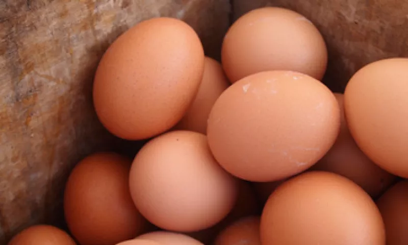 Profeco dijo que se sancionará a quienes aumenten de forma injustificad el precio del huevo y del pollo. (Foto: Getty Images)