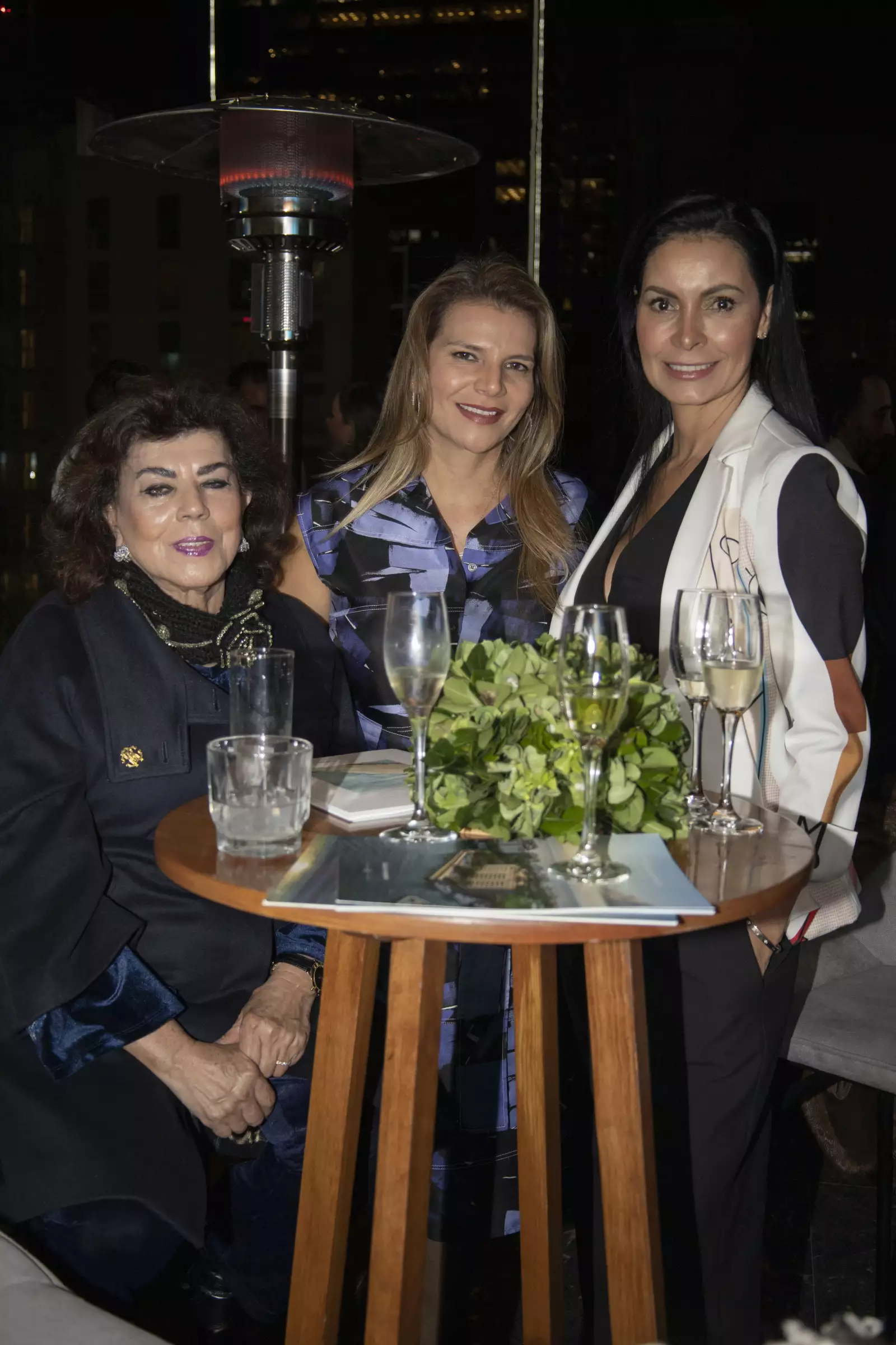 Mercedes Cordoba de Pineda, Ruth Melero y Mari Rodriguez.jpg