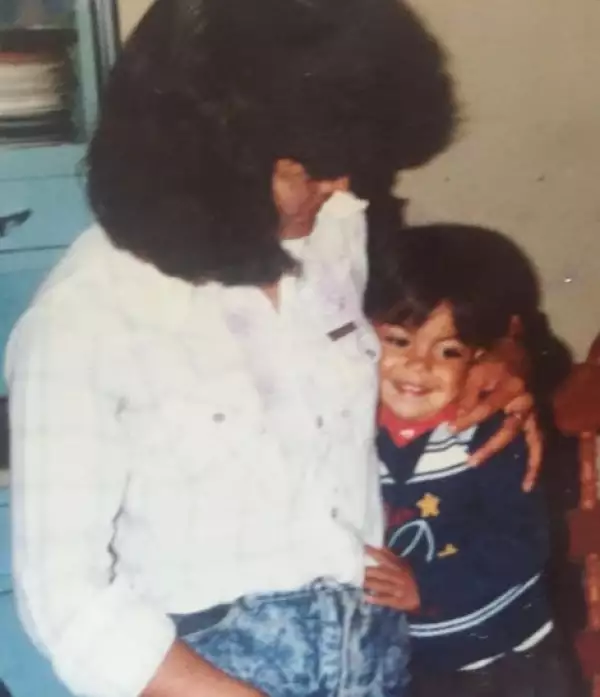 Carlos Rivera y su mamá