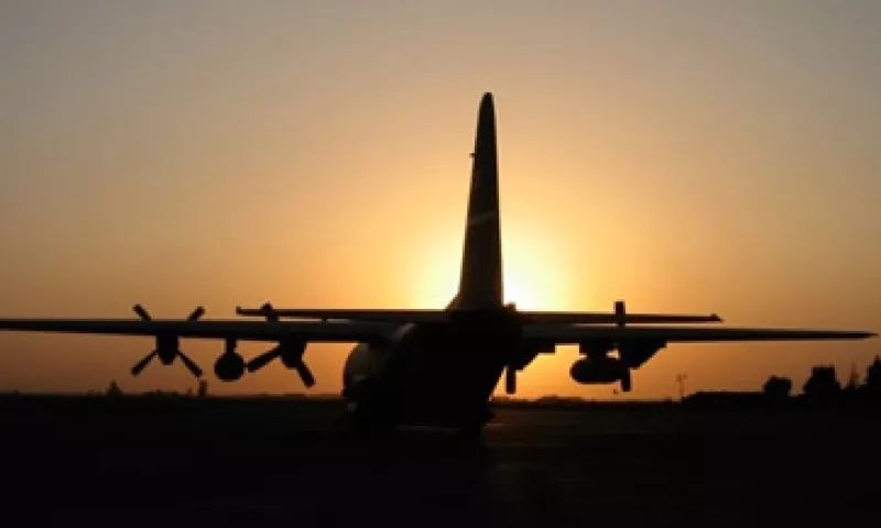 Avion en el atardecer 