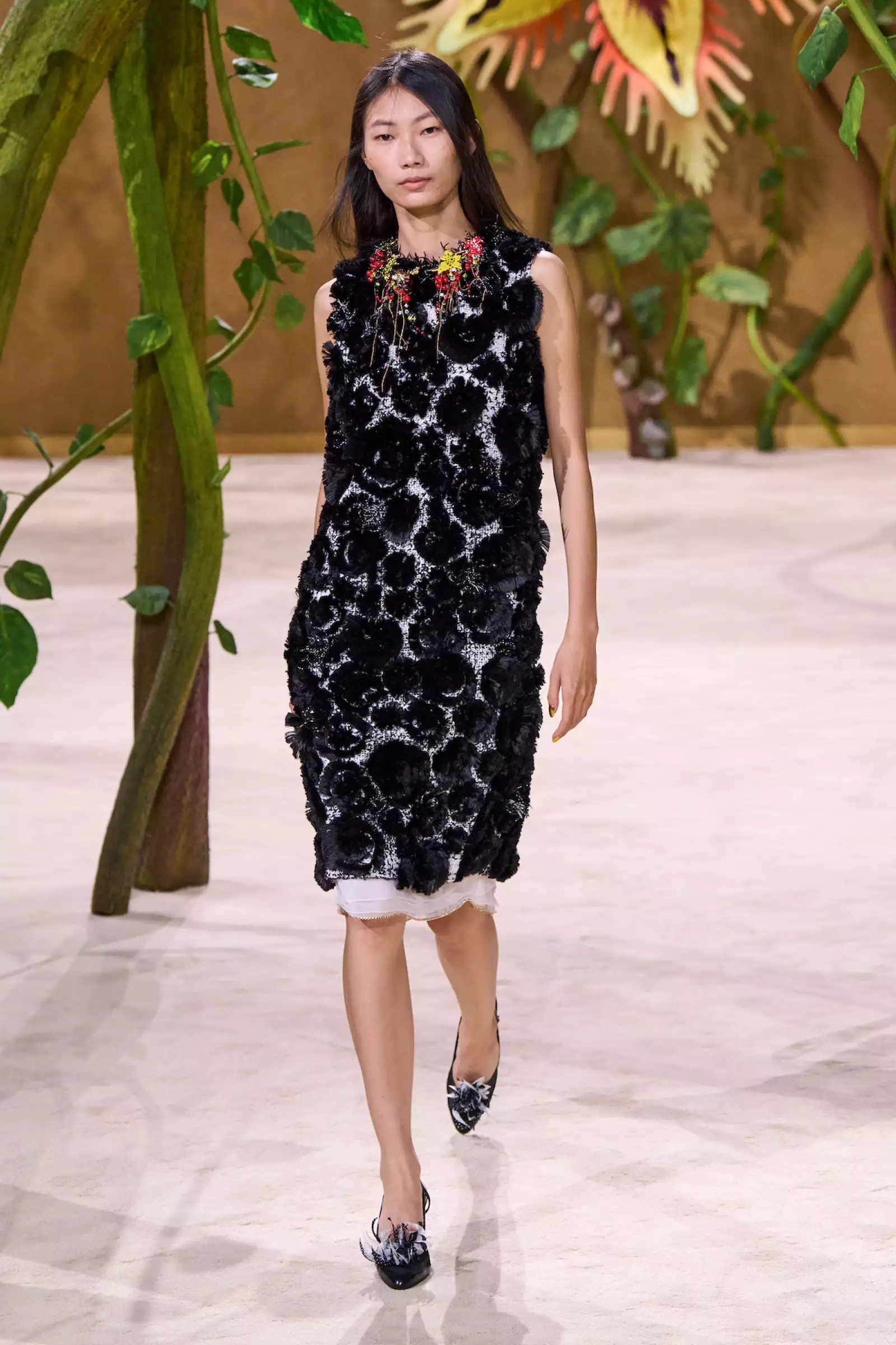 Chanel HC F26 006.jpg