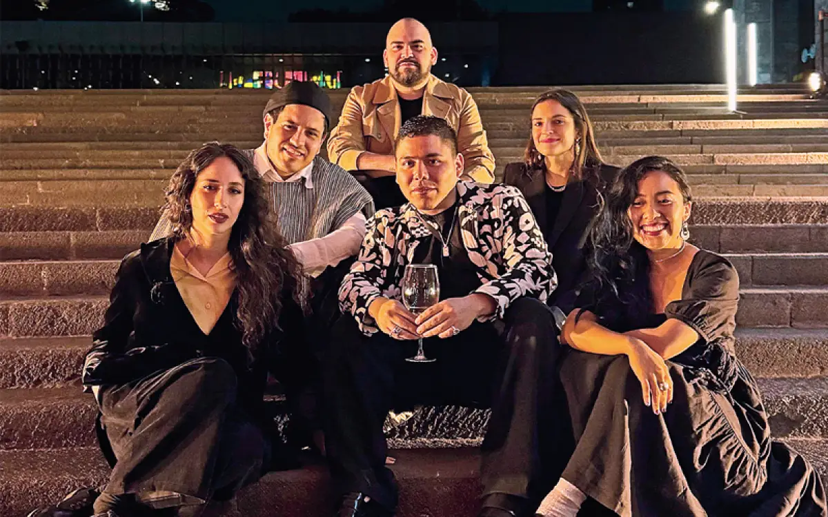 Tania Franco Klein, Manuel Zúñiga, Gustavo García Villa, Leyva, Karla Lisker y Luvia Lazo, en la celebración del Museo Nacional de Antropología. 