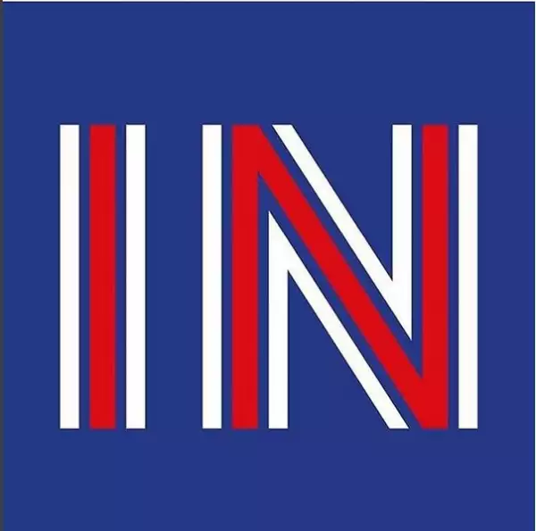 Junto a esta imagen, logo de la campaña "Remain", que aboga por la permanencia británica en la Unión, Victoria expresó su inconformidad.