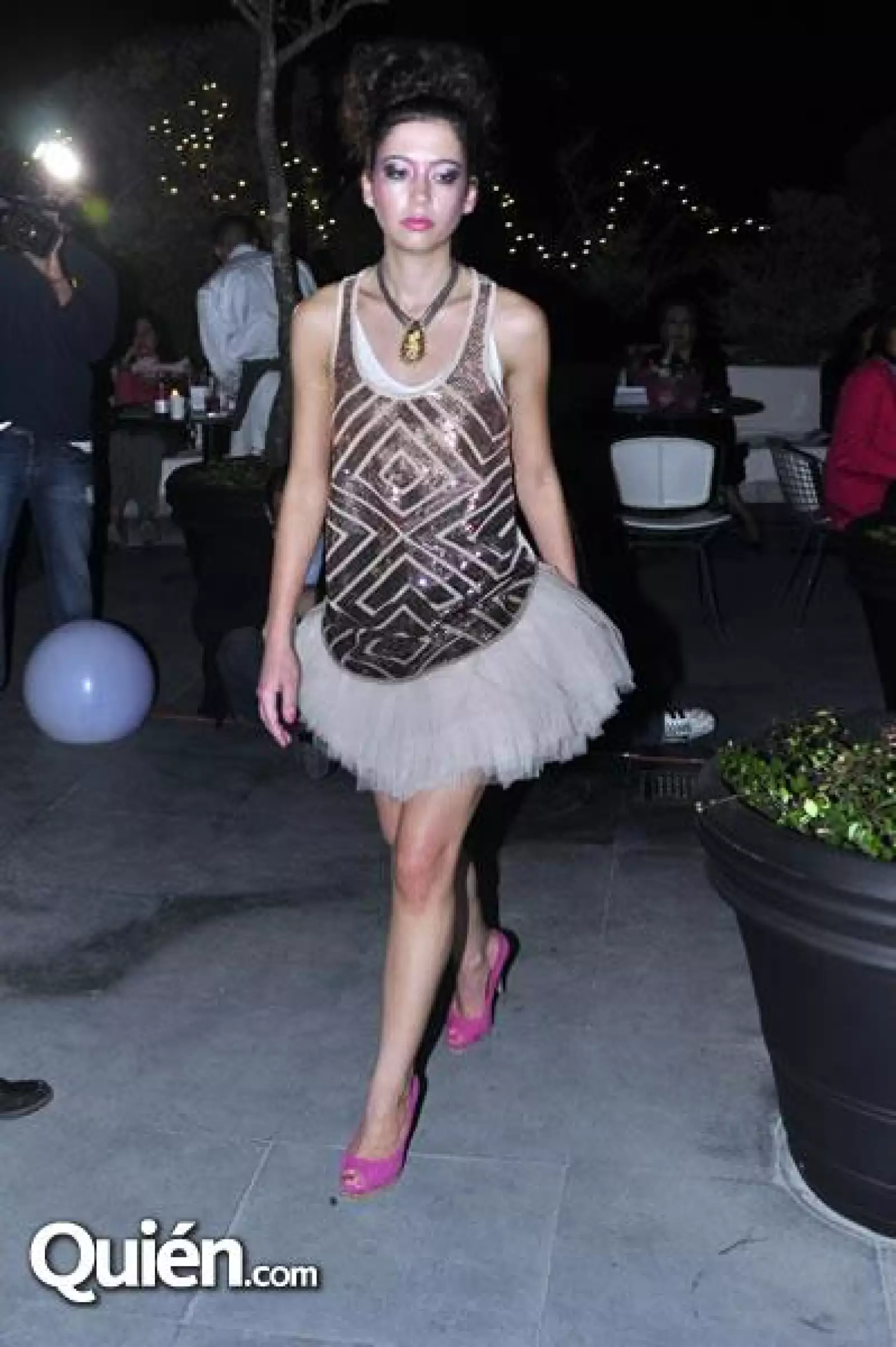 Pasarela a Beneficio de la Cruz Rosa