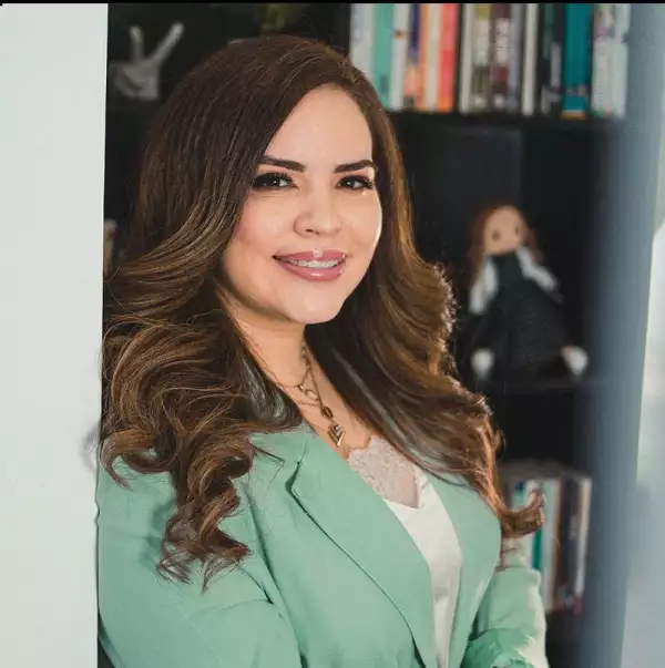 Dra Esmeralda Bastidas