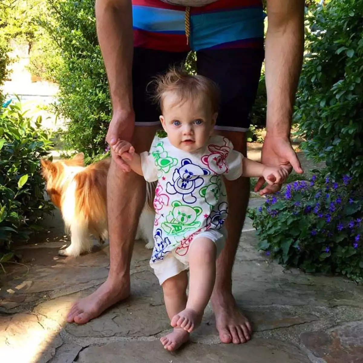 Sin duda la cantante se encuentra disfrutando de su verano más que nunca, pues junto con su pareja, Matthew Rutler, grabó el video con su primogénita que causó sensación entre los fans.