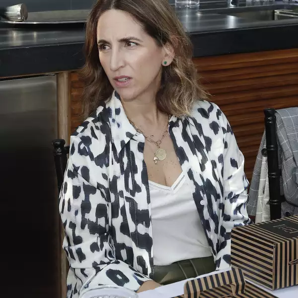 LOVE YOURSELF QUIEN  034.JPG