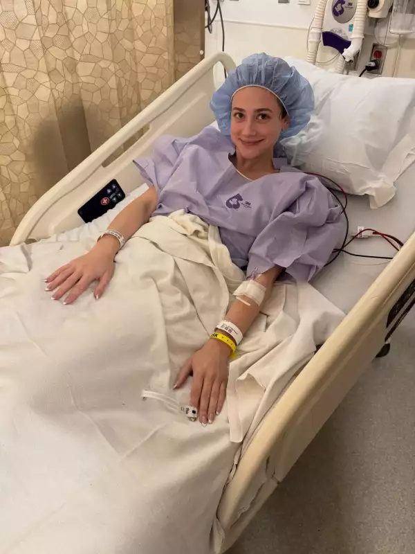 lili-reinhart-endometriosis