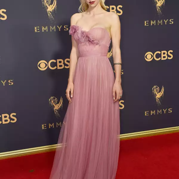 Vanessa Kirby