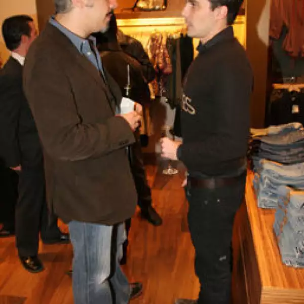 Hector Esrawe, Ernesto Ibarra