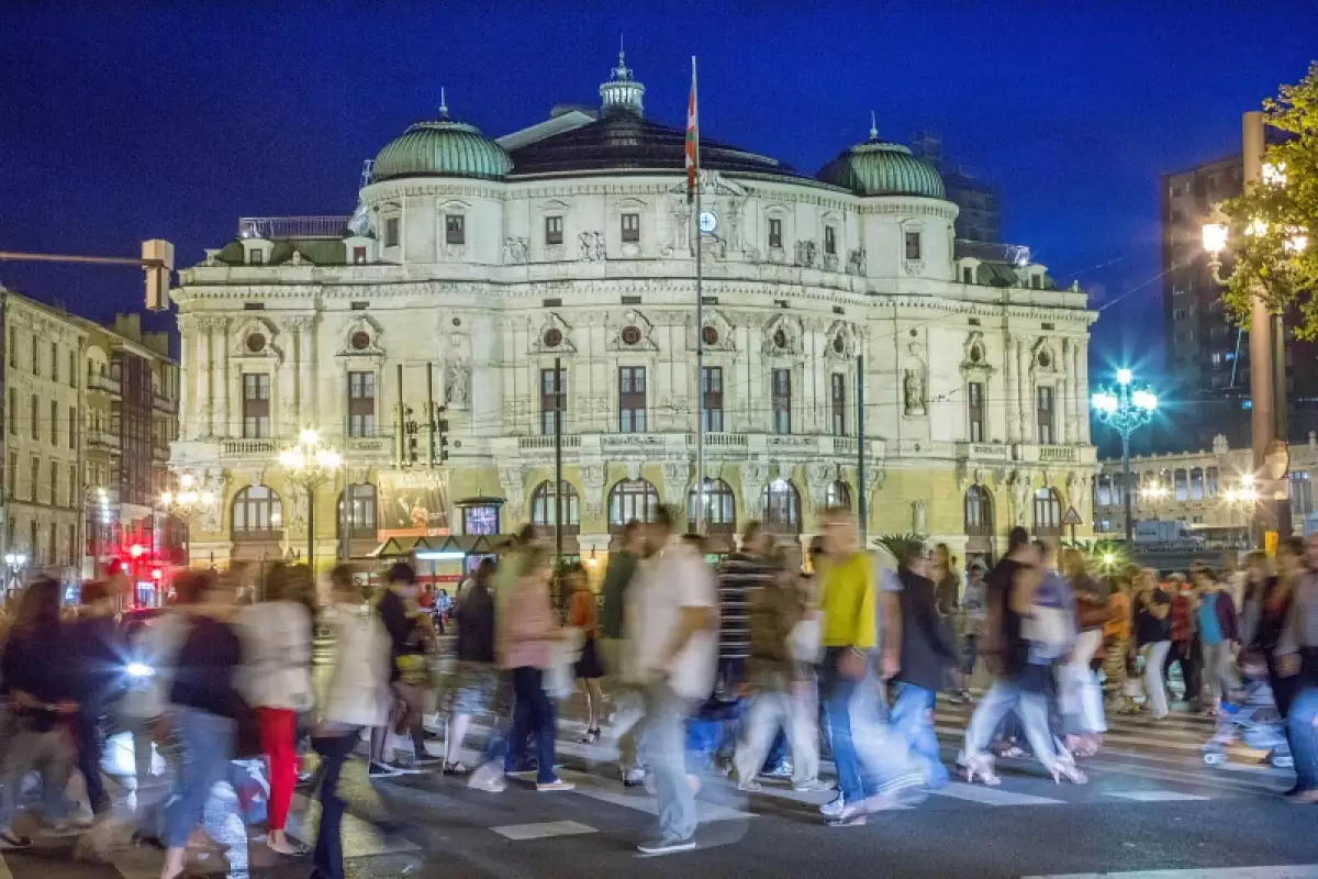 Teatro Arriaga, Casco Viejo de Bilbao