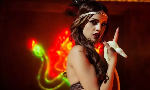 Eiza González como Santanico Pandemonium.