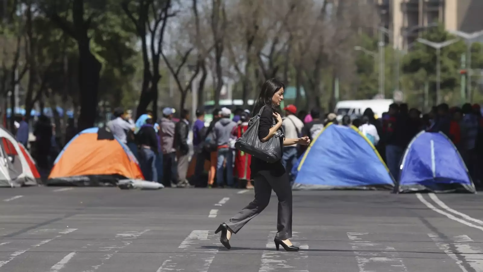 plantón CNTE Reforma 5