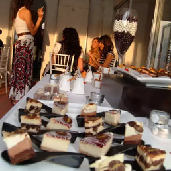 Aspectos. Trunk Sale