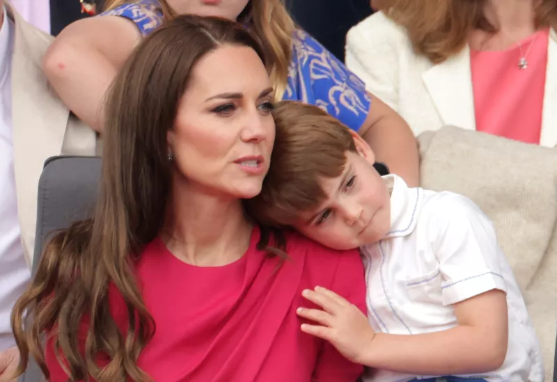 Kate Middleton y el príncipe Louis en el 'Platinum Jubilee Pageant'
