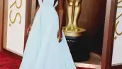 Lupita Nyongo- Deslumbrante en Prada.