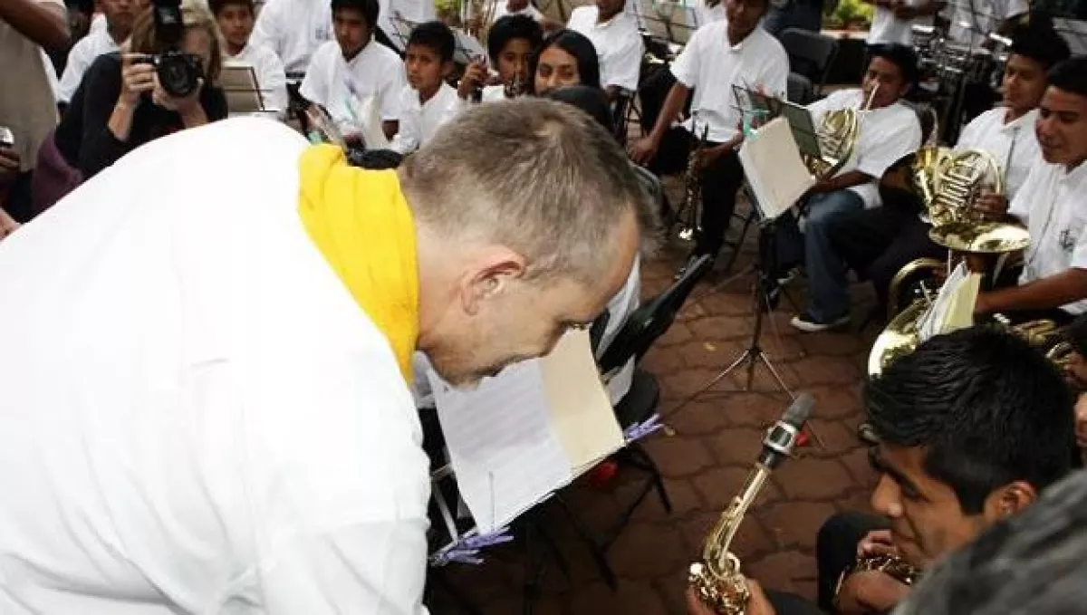 Los alumnos interpretaron temas del cantante.