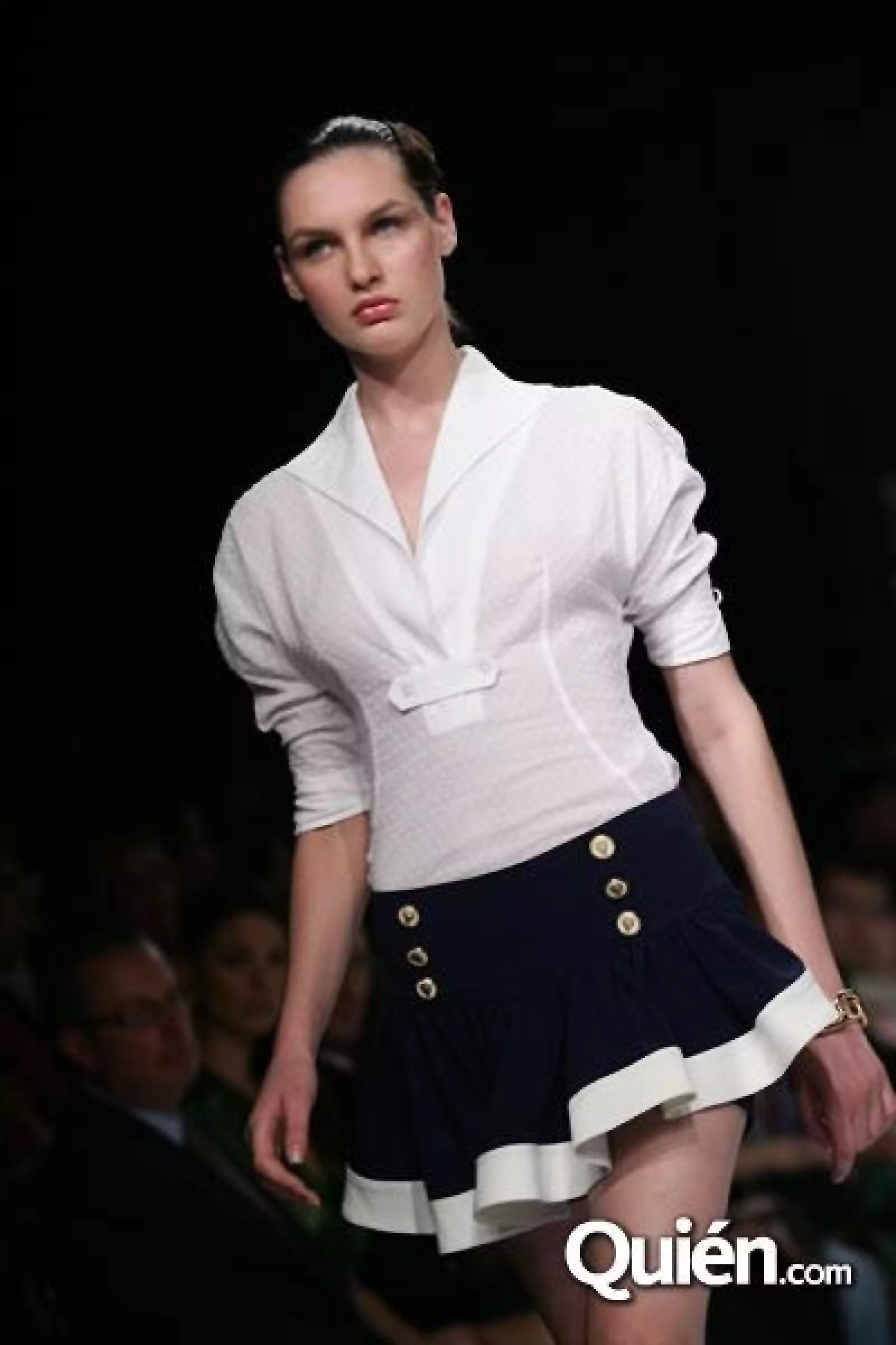 MBF Pasarela Louis Verdad.