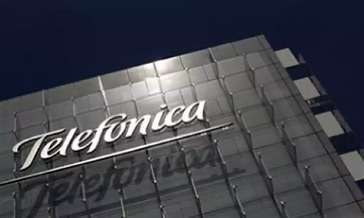 Telefónica busca renovar sus licencias de telefonía móvil en Perú. (Foto: Reuters)