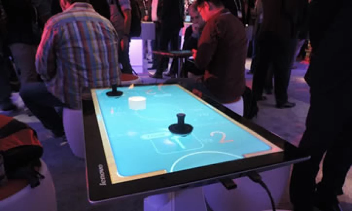 La PC-tablet Horizon 2 es una gran mesa de entretenimiento con una resolución de 2560x1440 píxeles. (Foto: Luis Estrada)