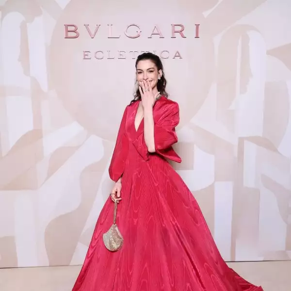 Anne Hathaway en evento  Bvlgari para lanzamiento de eclectica
