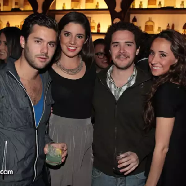 Diego Patron,Paola Vilchis,Javier Quintero,Sofía Martínez