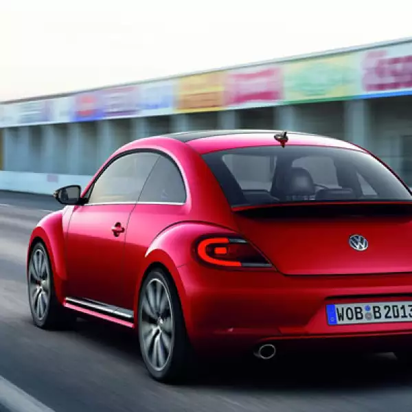 : El vehículo estará disponible para el mercado estadounidense en el último cuarto de 2011 a un precio todavía no revelado.