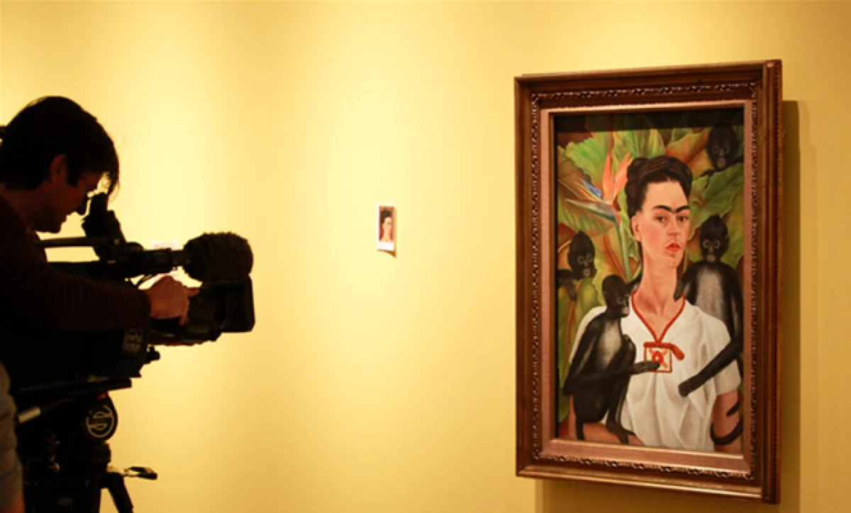 Esta exposición incluye más de 150 dibujos y pinturas obtenidos en préstamo de varias colecciones privadas en México y Estados Unidos.