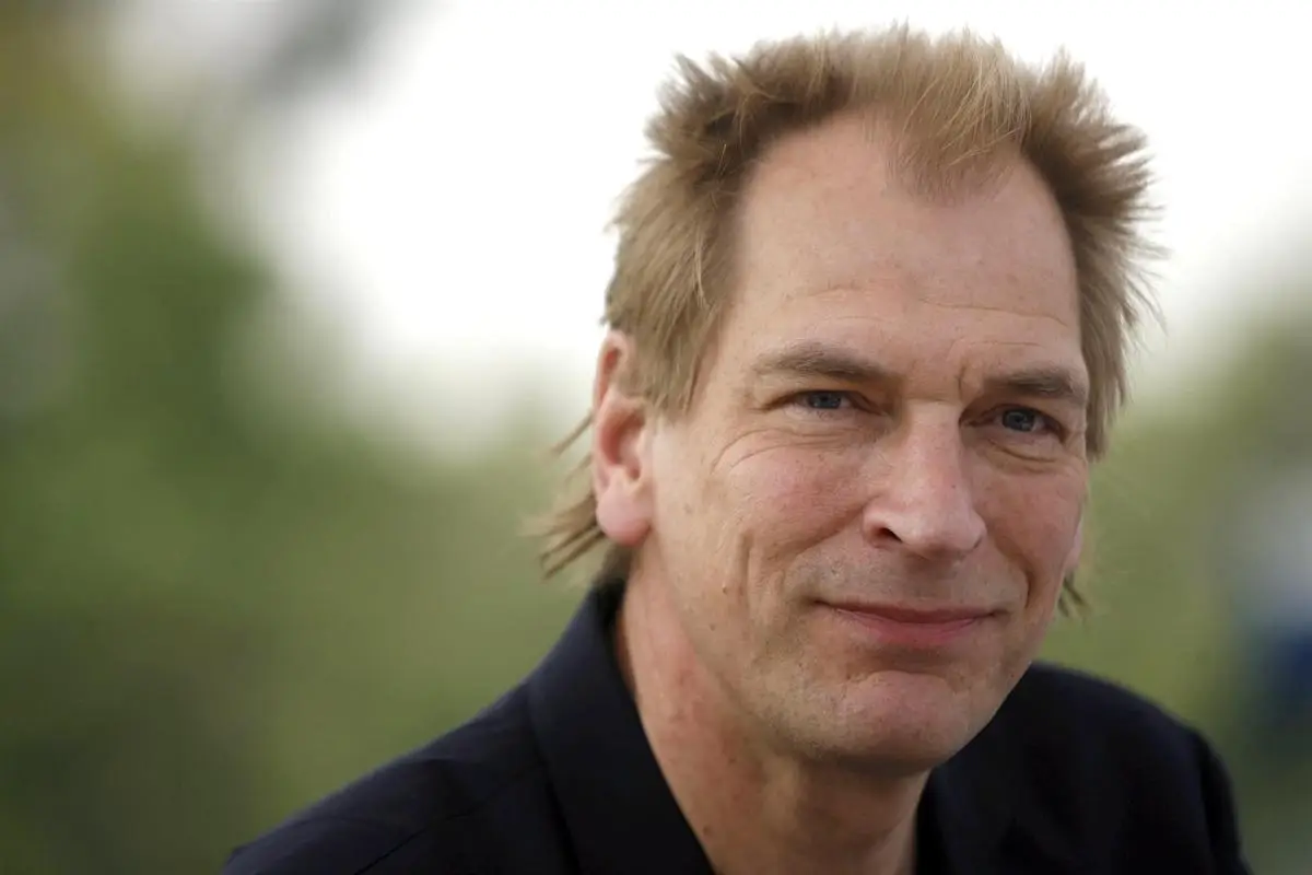 julian-sands.jpg