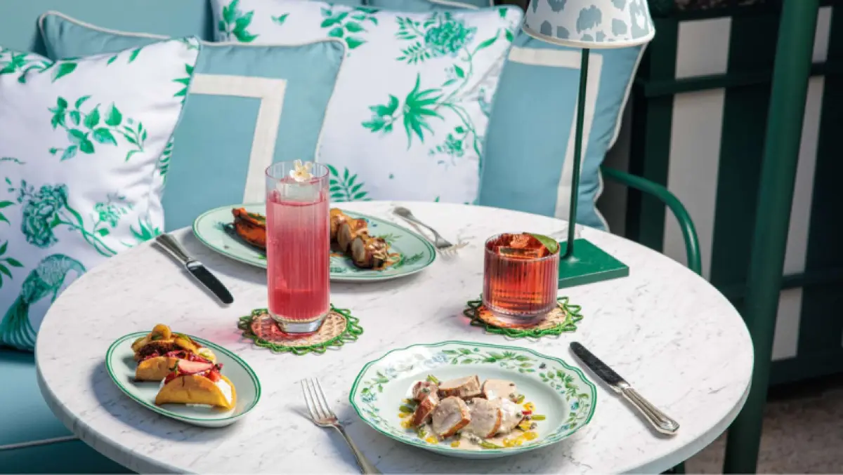 Aquazzura Bar reabre en roma.png