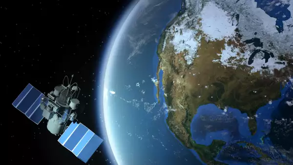 Satélites