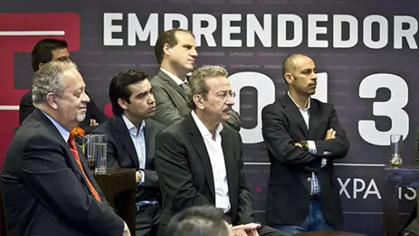 El 28 de mayo la revista Expansión y el sitio CNNExpansión presentaron a los veinte finalistas del proceso Emprendedores 2013; solo dos de ellos, en su respectiva categoría serán los ganadores y aparecerán en la portada de la publicación impresa.